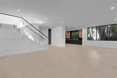 3983 Kumquat Avenue Miami FL 33133