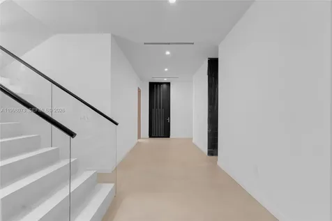 3983 Kumquat Avenue Miami FL 33133