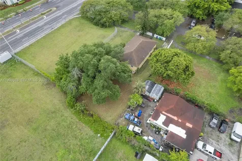 2231 NW 74th Street Miami FL 33147