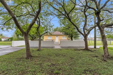 2231 NW 74th Street Miami FL 33147