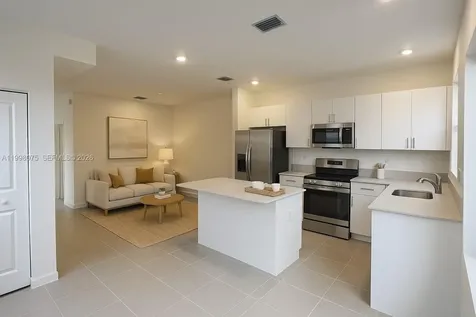 15583 SW 277 Miami FL 33032