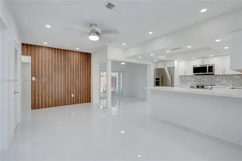 Pinecrest FL 33156