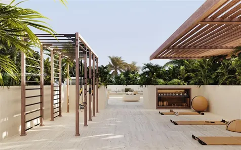 250 Collins Avenue Miami Beach FL 33139