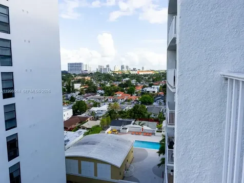 3180 SW 22nd Terrace Miami FL 33145