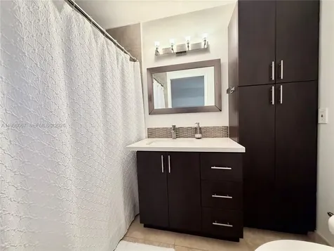 15405 N Miami Lakeway N Miami Lakes FL 33014
