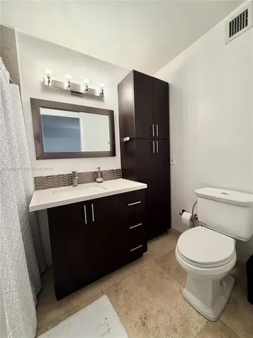 15405 N Miami Lakeway N Miami Lakes FL 33014