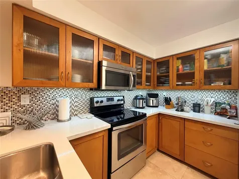 15405 N Miami Lakeway N Miami Lakes FL 33014