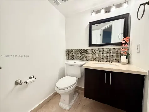 15405 N Miami Lakeway N Miami Lakes FL 33014