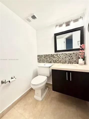 15405 N Miami Lakeway N Miami Lakes FL 33014