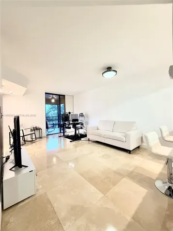 15405 N Miami Lakeway N Miami Lakes FL 33014