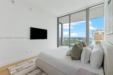 175 SE 25 Road Miami FL 33129