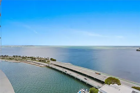 175 SE 25 Road Miami FL 33129