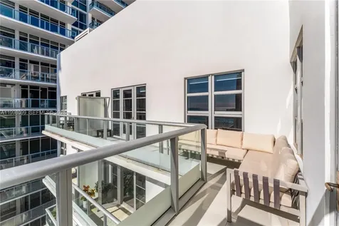 3739 Collins Avenue Miami Beach FL 33140