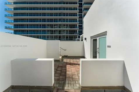 3739 Collins Avenue Miami Beach FL 33140