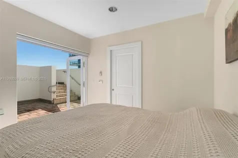 3739 Collins Avenue Miami Beach FL 33140