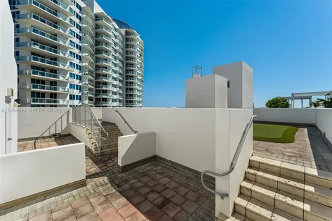3739 Collins Avenue Miami Beach FL 33140