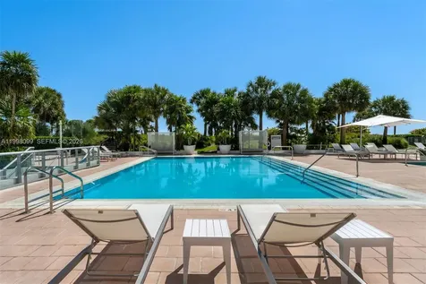 3739 Collins Avenue Miami Beach FL 33140