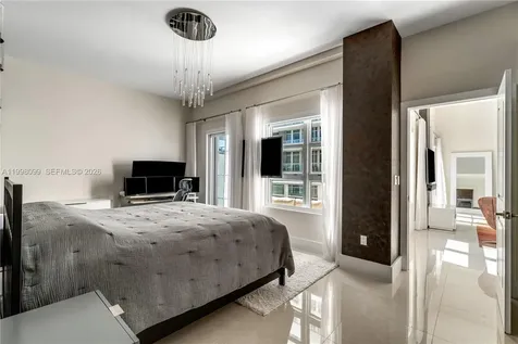 3739 Collins Avenue Miami Beach FL 33140