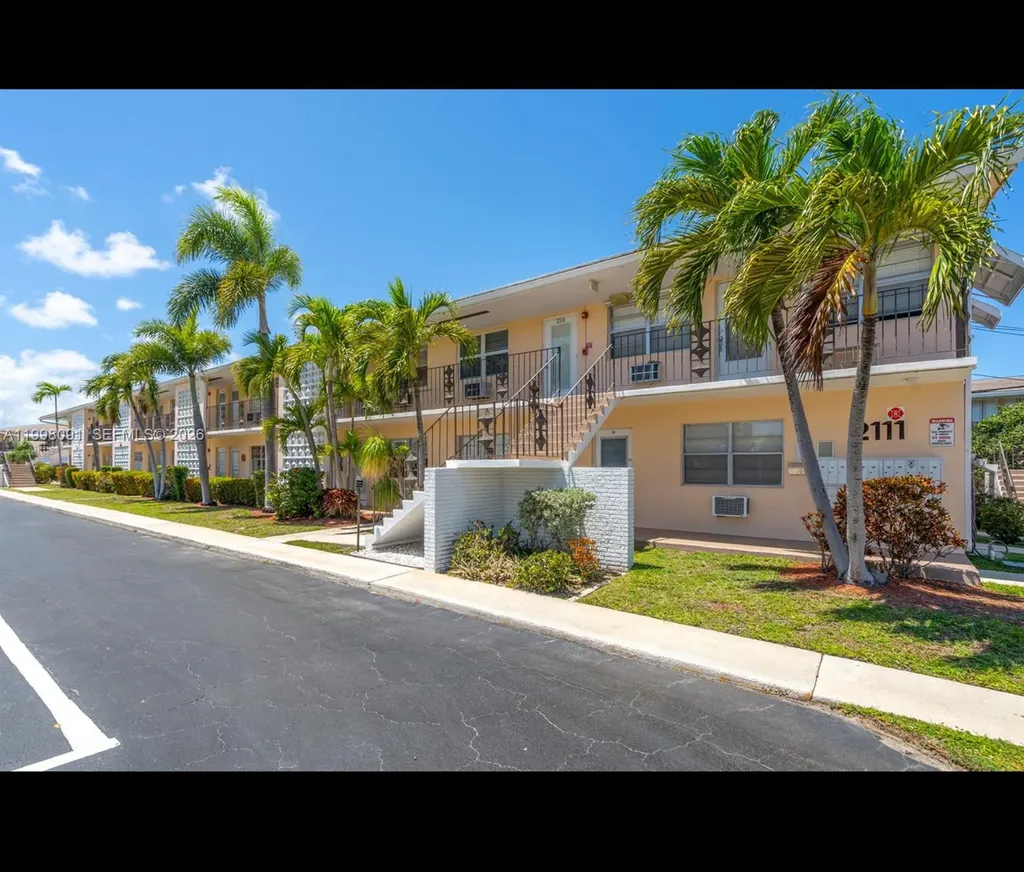 2111 NE 56th Street Fort Lauderdale FL 33308