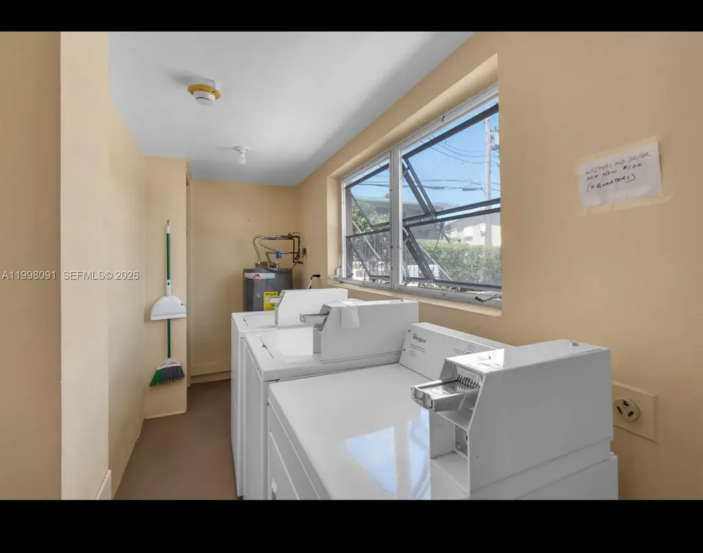 2111 NE 56th Street Fort Lauderdale FL 33308