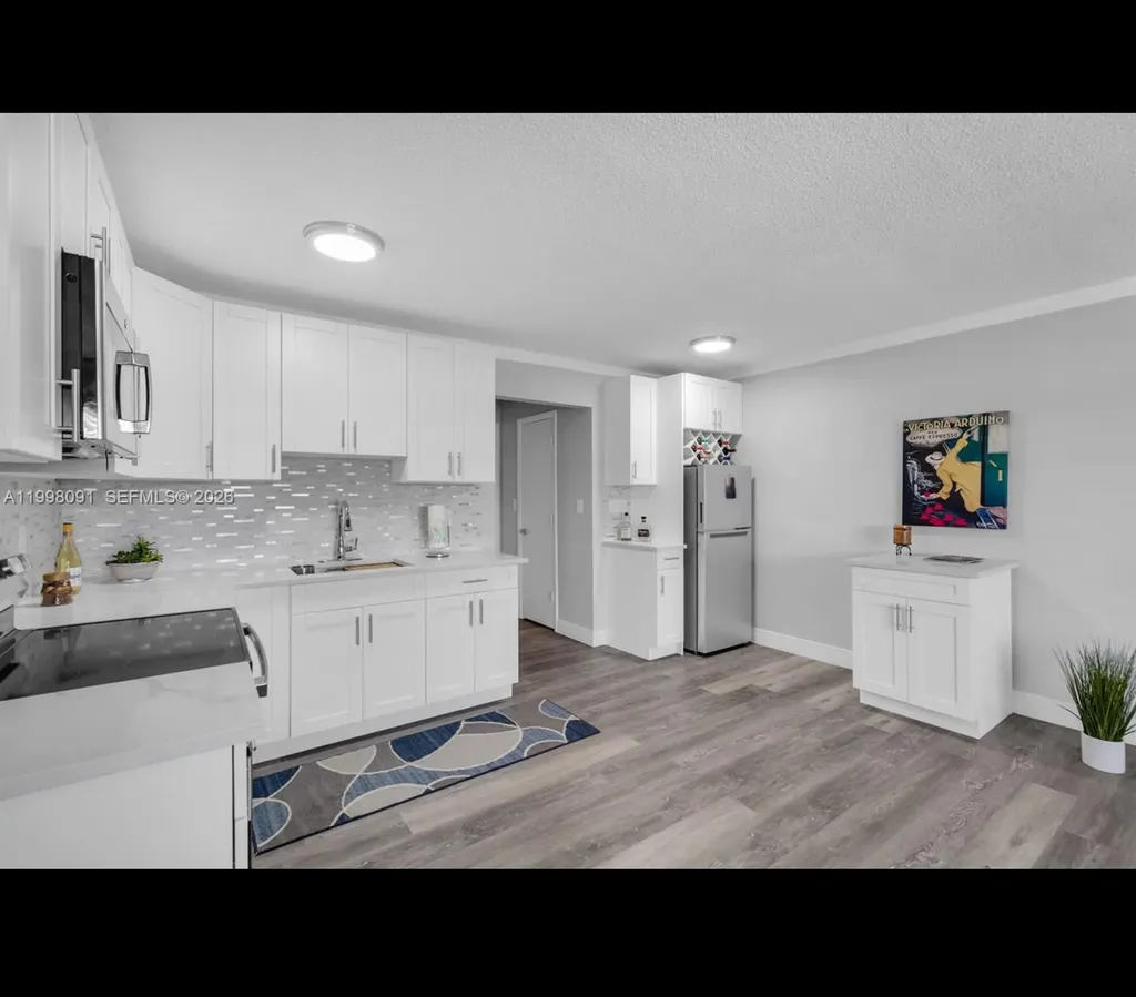 2111 NE 56th Street Fort Lauderdale FL 33308