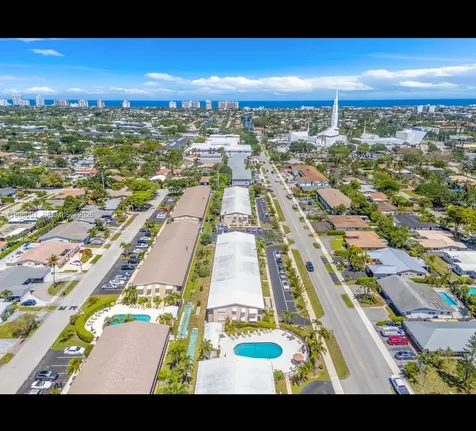 2111 NE 56th Street Fort Lauderdale FL 33308