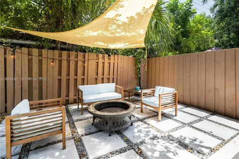 20 SE 13th Terrace Dania Beach FL 33004