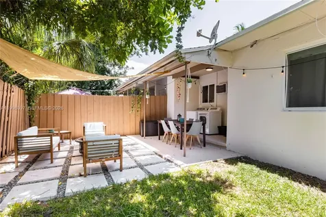 20 SE 13th Terrace Dania Beach FL 33004