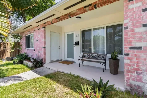 20 SE 13th Terrace Dania Beach FL 33004