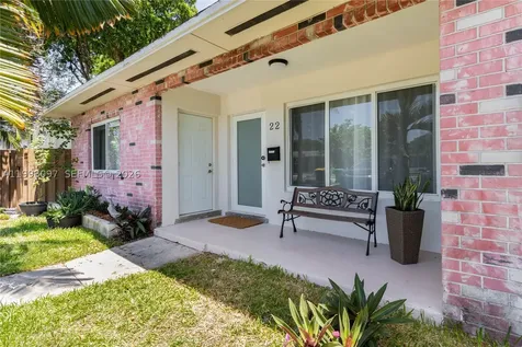 20 SE 13th Terrace Dania Beach FL 33004