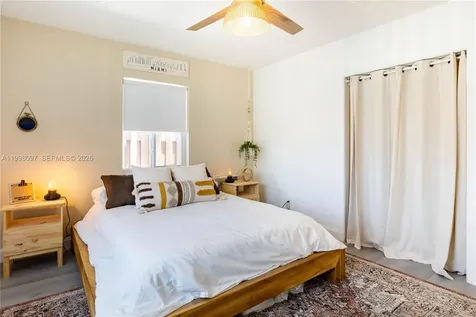 20 SE 13th Terrace Dania Beach FL 33004