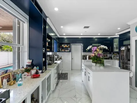 10872 NW 51st Lane Doral FL 33178