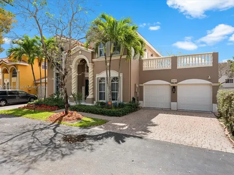 10872 NW 51st Lane Doral FL 33178