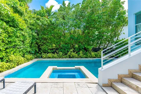 435 Hampton Lane Key Biscayne FL 33149
