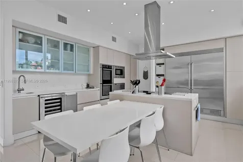 435 Hampton Lane Key Biscayne FL 33149
