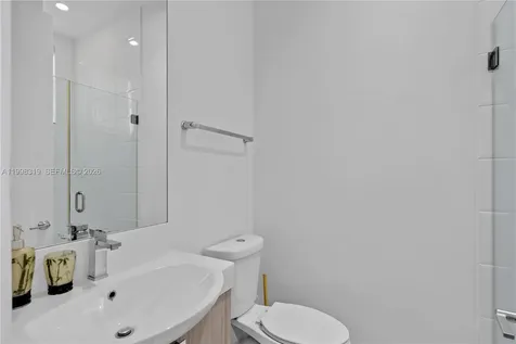 435 Hampton Lane Key Biscayne FL 33149