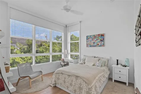 435 Hampton Lane Key Biscayne FL 33149