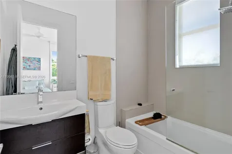 435 Hampton Lane Key Biscayne FL 33149