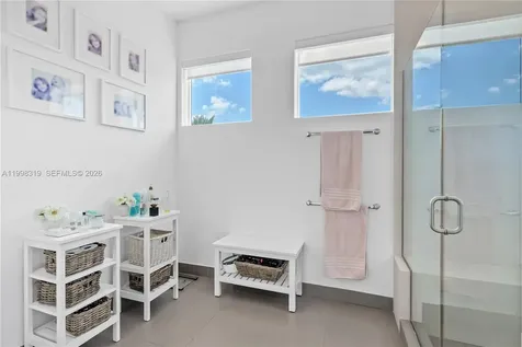 435 Hampton Lane Key Biscayne FL 33149