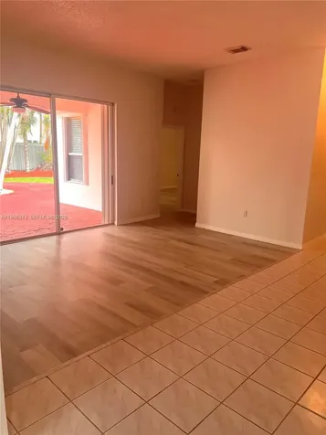 15761 SW 148 Terrace Miami FL 33196