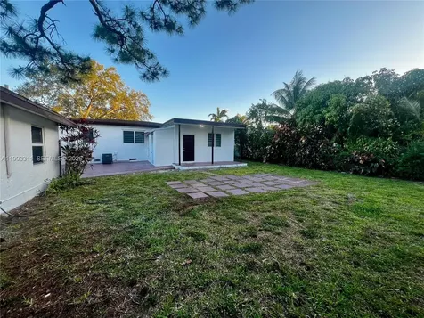 1715 NW 180th Terrace Miami Gardens FL 33056