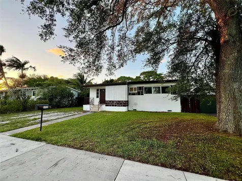 1715 NW 180th Terrace Miami Gardens FL 33056