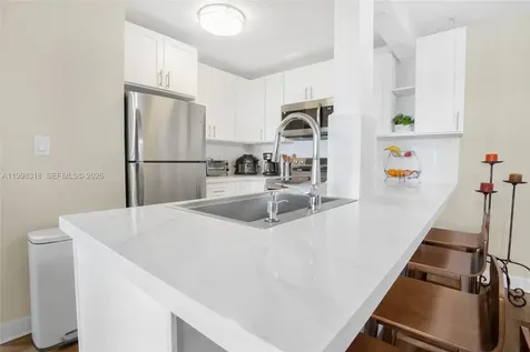 9682 Fontainebleau Boulevard Miami FL 33172