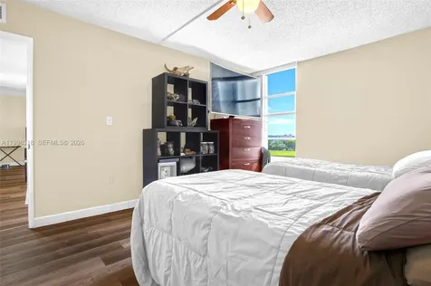 9682 Fontainebleau Boulevard Miami FL 33172