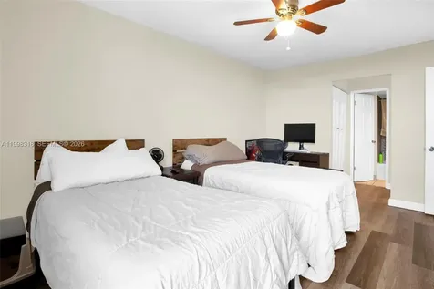 9682 Fontainebleau Boulevard Miami FL 33172