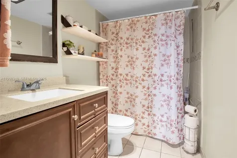 9682 Fontainebleau Boulevard Miami FL 33172