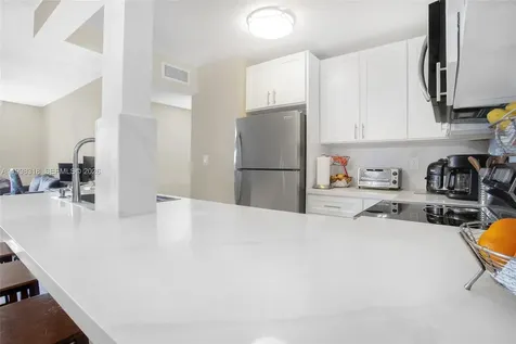 9682 Fontainebleau Boulevard Miami FL 33172