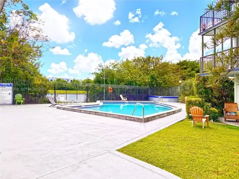 9682 Fontainebleau Boulevard Miami FL 33172