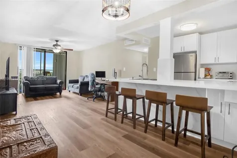 9682 Fontainebleau Boulevard Miami FL 33172