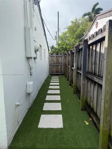 3043 Hayes Street Hollywood FL 33021